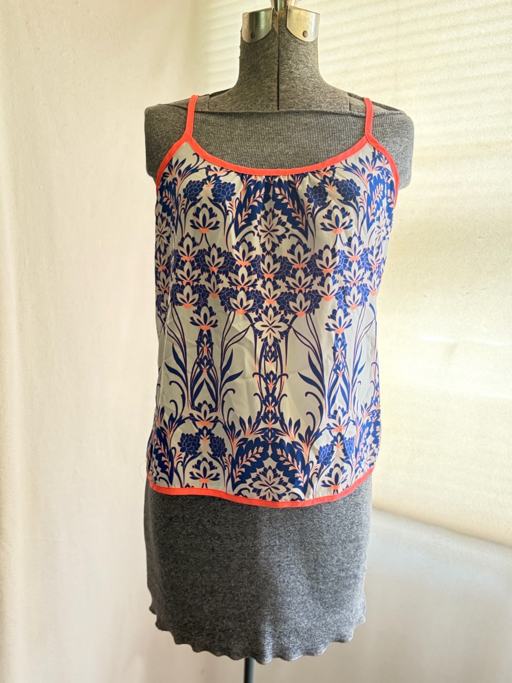 Vtg 90s A’gaci neon coral trim tank with art nouveau-style blue floral print